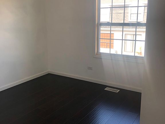 5th image of 4114 Brentwood Ln