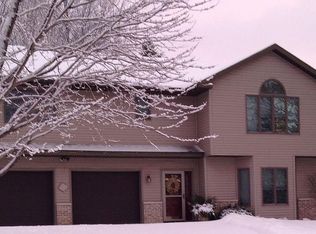 N4658 Timber Crest Dr W, Onalaska, WI 54650