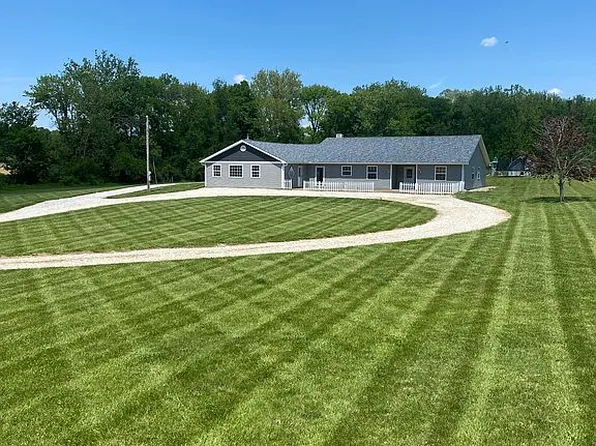 9060 W 400 S, Owensville, IN 47665
