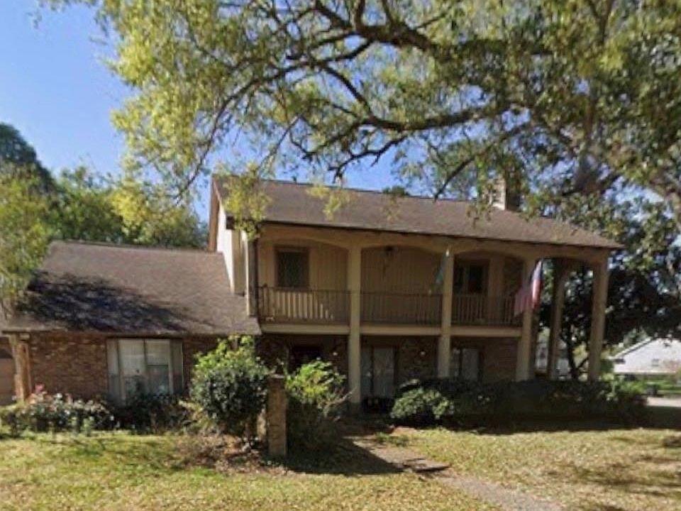 1st image of 2619 Bermuda Dunes Dr