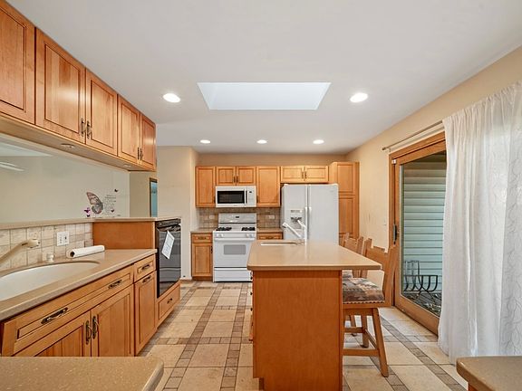 2nd image of 6623 Patton Dr