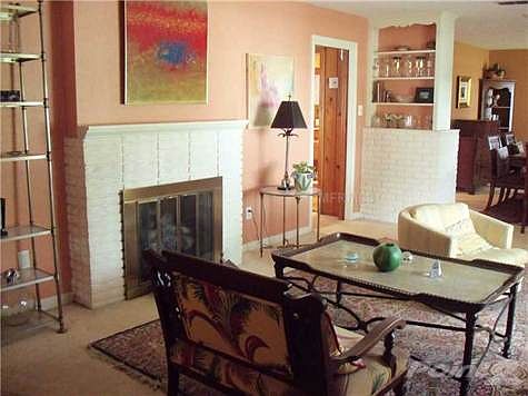 2nd image of 303 Lake Otis Dr SE