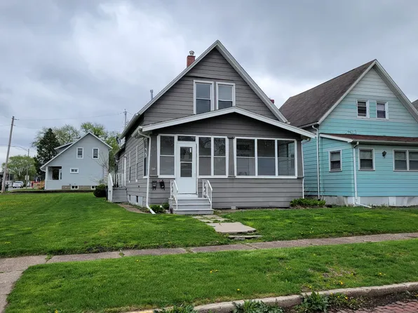 605 41st St, Rock Island, IL 61201