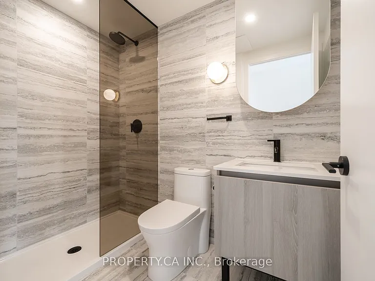 2625 Dundas St W #407 — Photo 3
