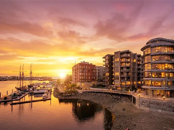 1628 Store St #405, Victoria, BC V8W 0E3