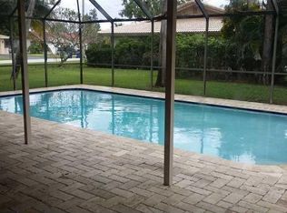 591 Ramblewood Dr, Coral Springs, FL 33071