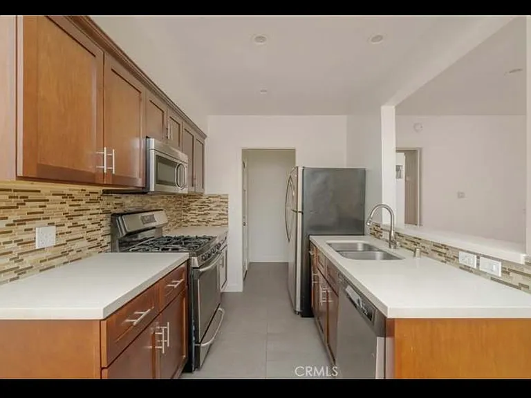 612 Aerick St #2 — Photo 6