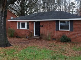 2009 Finchley Dr, Charlotte, NC 28215