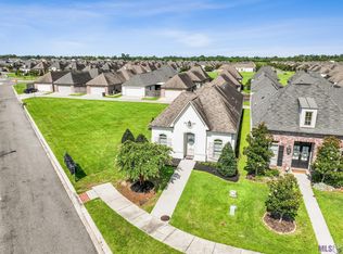 2643 Cresthaven Ave, Baton Rouge, LA 70810