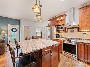 95 Tall Timbers Ln, Waynesville, NC 28785