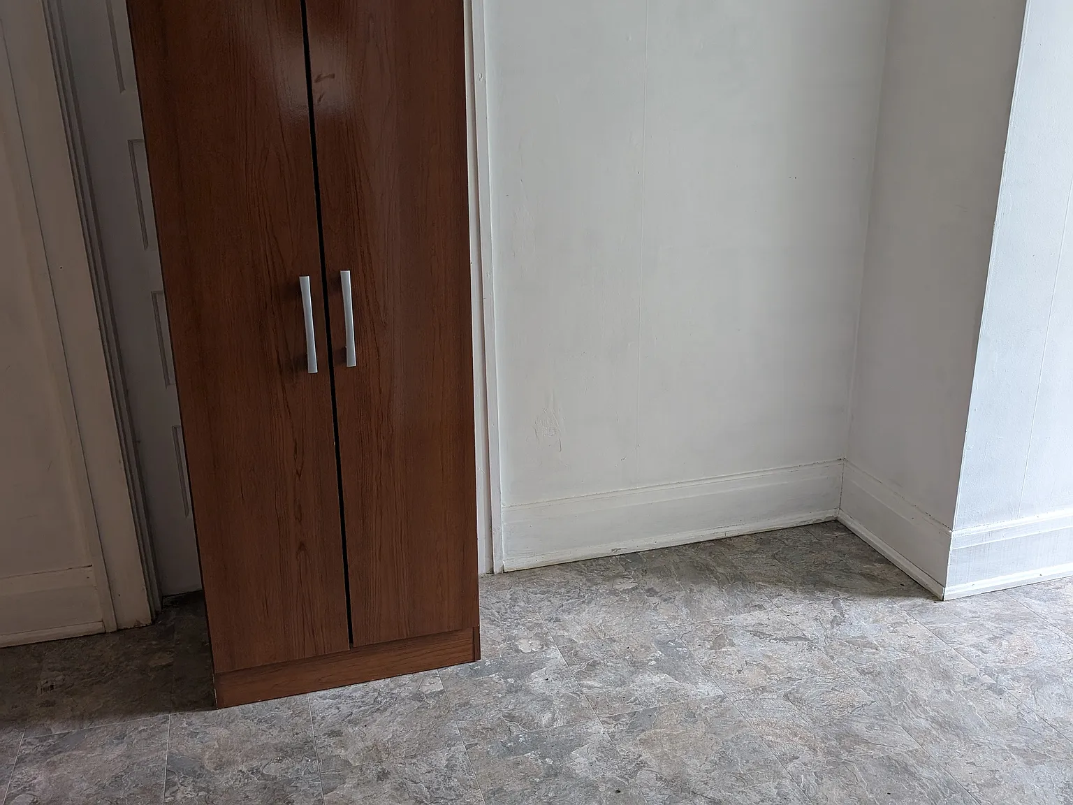 1 bed, 900 sqft, $800 — Photo 4