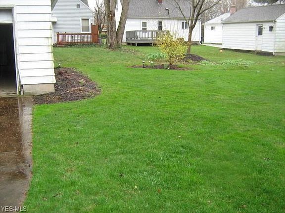 4th image of 1568 Artman Ave