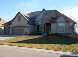 9439 NE 92nd St, Kansas City, MO 64157