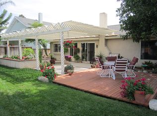 1211 W Kingsdale Dr, Corona, CA 92880