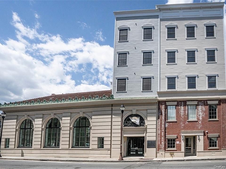 1st image of 18 N Main St Unit 5B