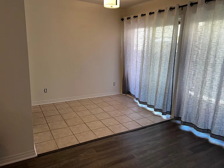 1380 E Washington Ave #40 — Photo 25