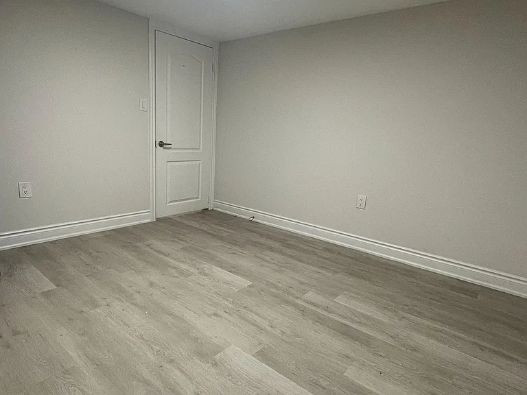 9 Humberstone Cres — Photo 9