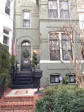 Exterior, Front