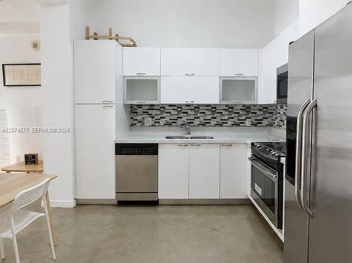 The Loft Downtown Condo — Photo 4
