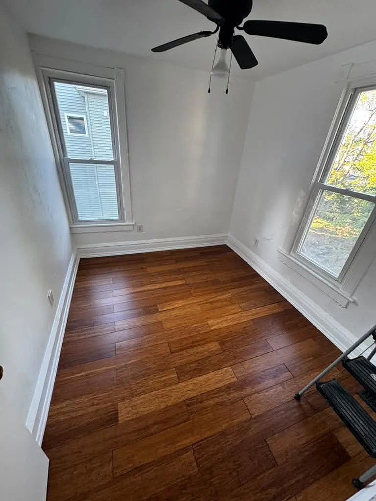9 Genung St — Photo 3