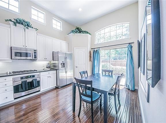 5th image of 2240 Salado Dr
