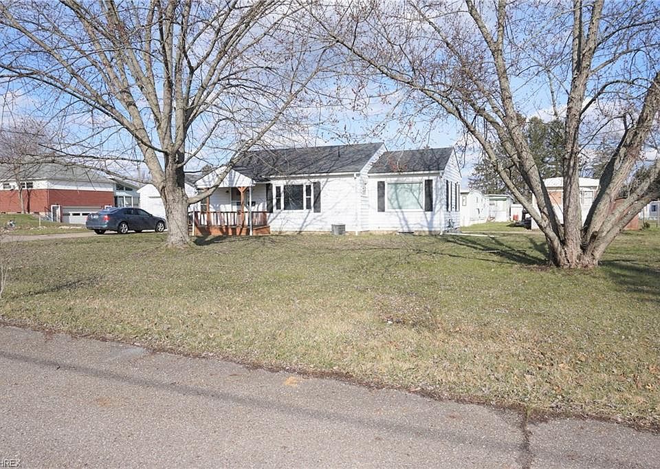1st image of 8916 Woodlawn Ter