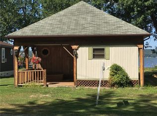 36 Loomis Bay Rd, Ashville, NY 14710