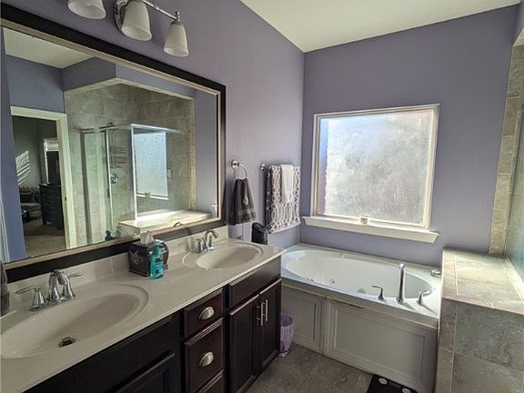 5th image of 3813 Fernwood Ln