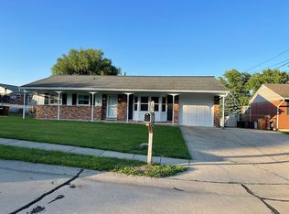 5 Tammy Ln, Highland Heights, KY 41076