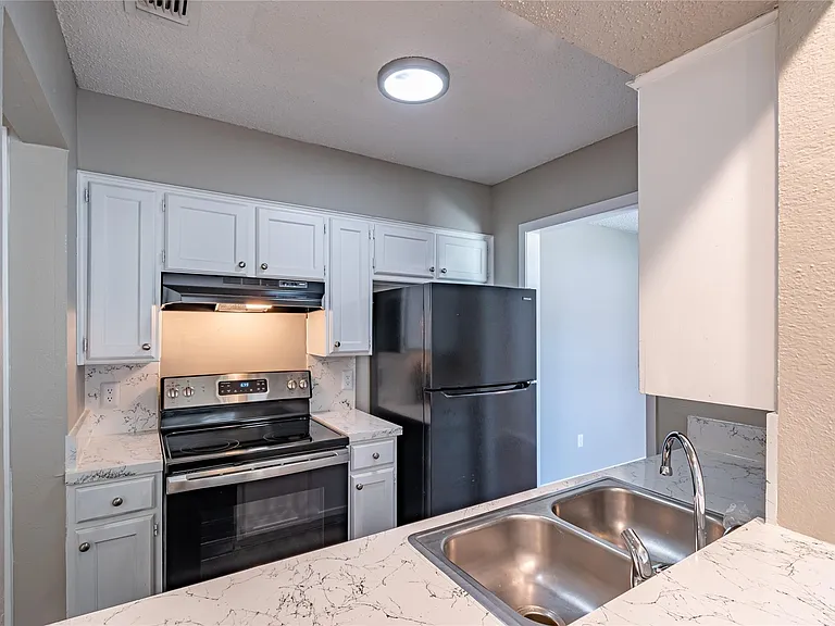 806 Treadwell Ct #806B — Photo 10