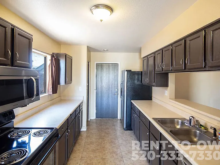 8661 N Newhill Ave — Photo 4