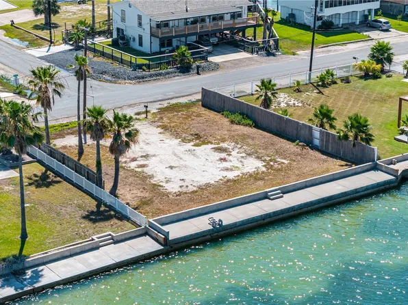 128 Bayshore Dr, Ingleside, TX 78362