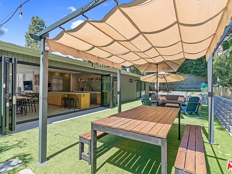 2820 Nichols Canyon Pl — Photo 25