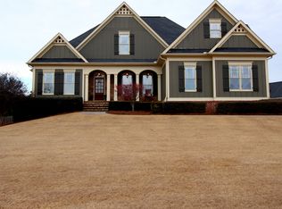 13 Starlight Dr, Cartersville, GA 30121