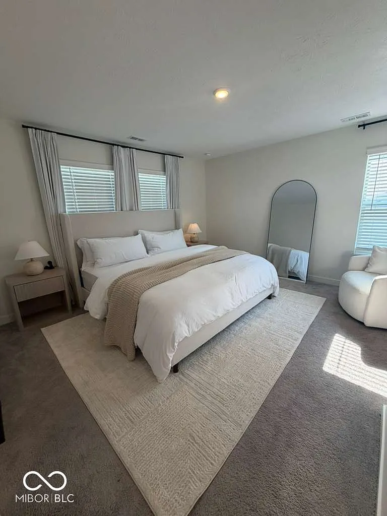 4 bed, 2.5 bath, 1868 sqft, $2,600 — Photo 4