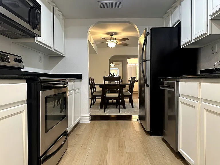 3825 E Camelback Rd #150 — Photo 7