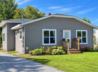 92 Albert St, Sussex, NB E4E 1K5