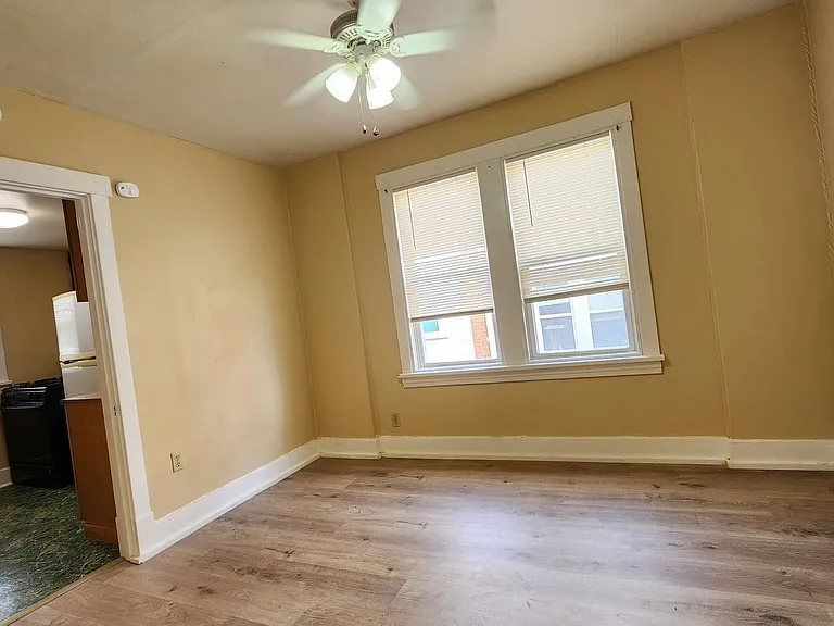 2918 Clermont Ave — Photo 3