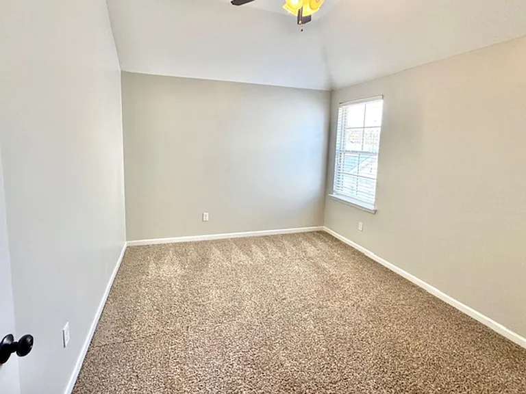 5299 Ridgelaurel Ter — Photo 11