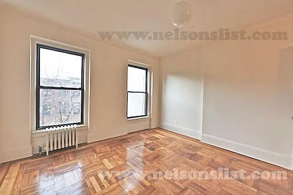 Rented by R New York | media 17