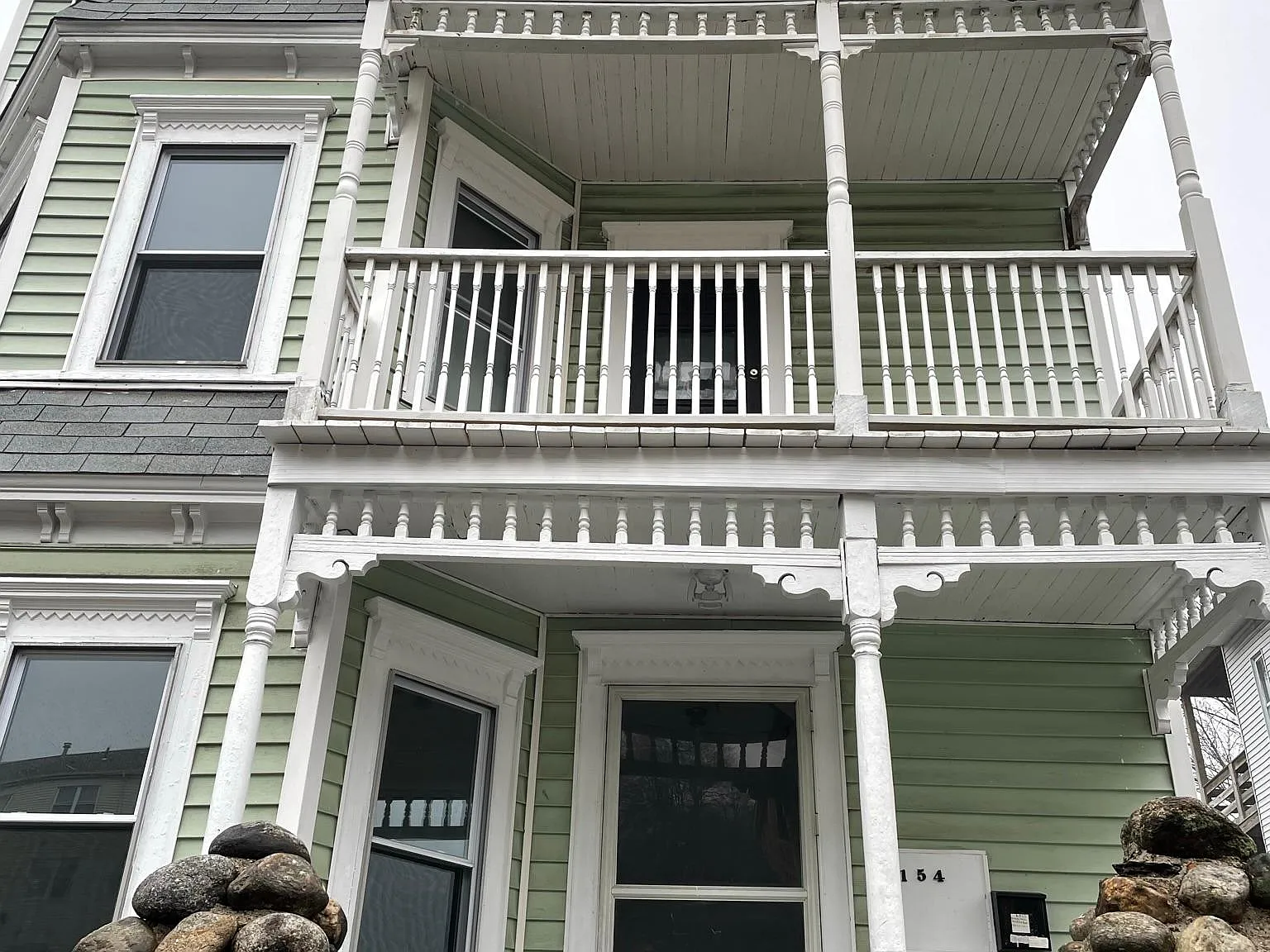 154 Eastern Ave — Photo 1