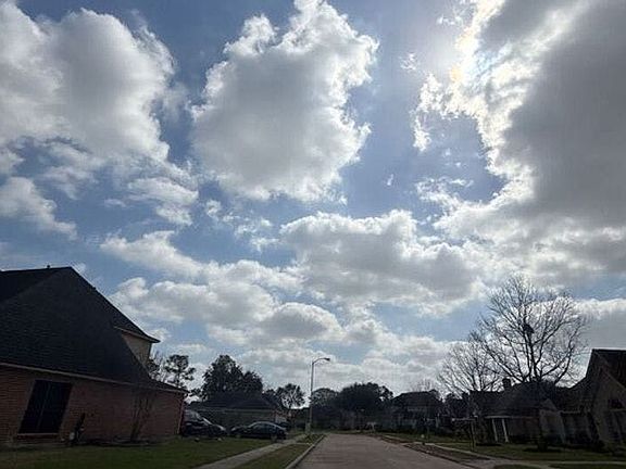4th image of 15039 Vistamont Dr