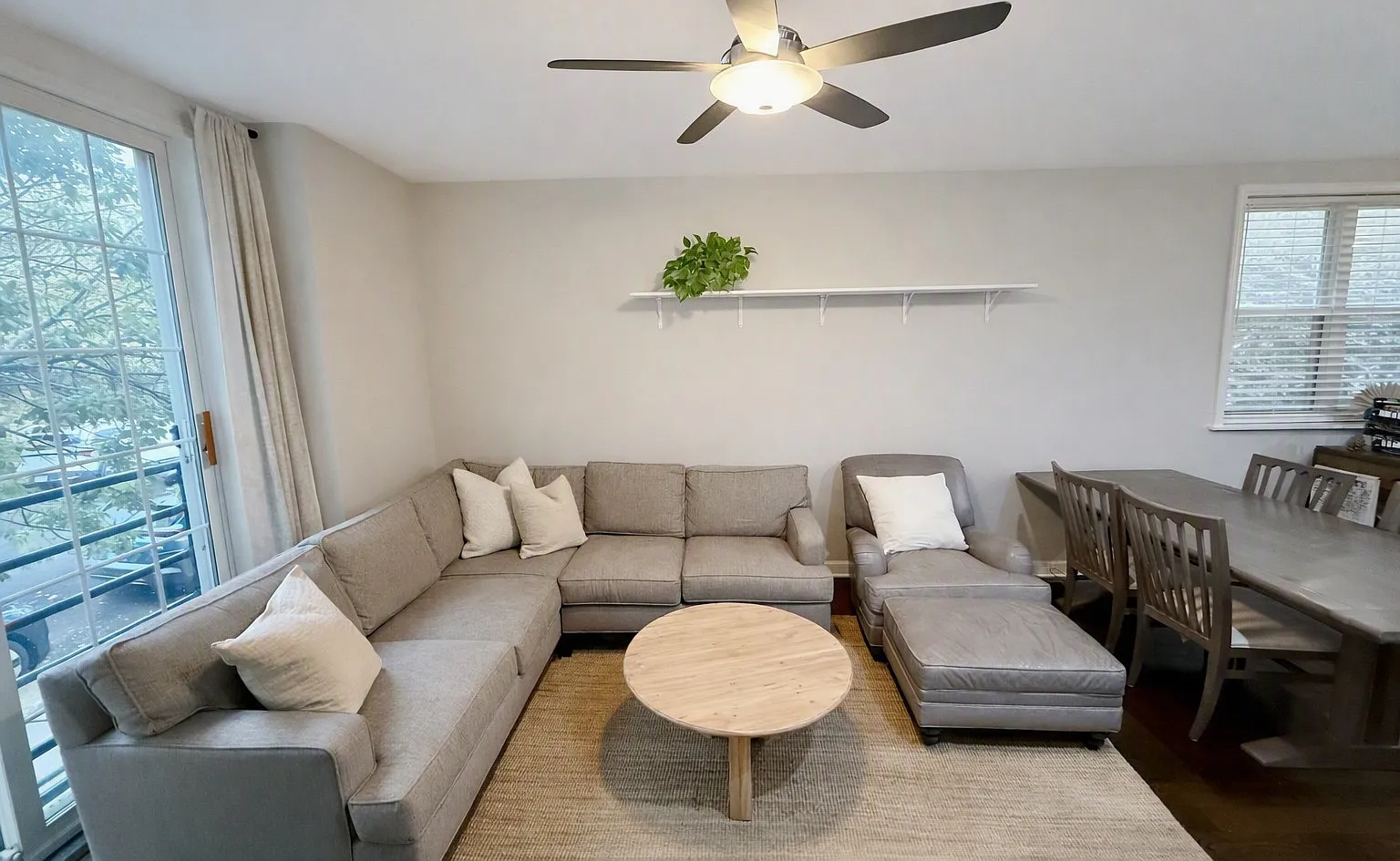2 bed, 1.5 bath, 1200 sqft, $3,500 — Photo 2
