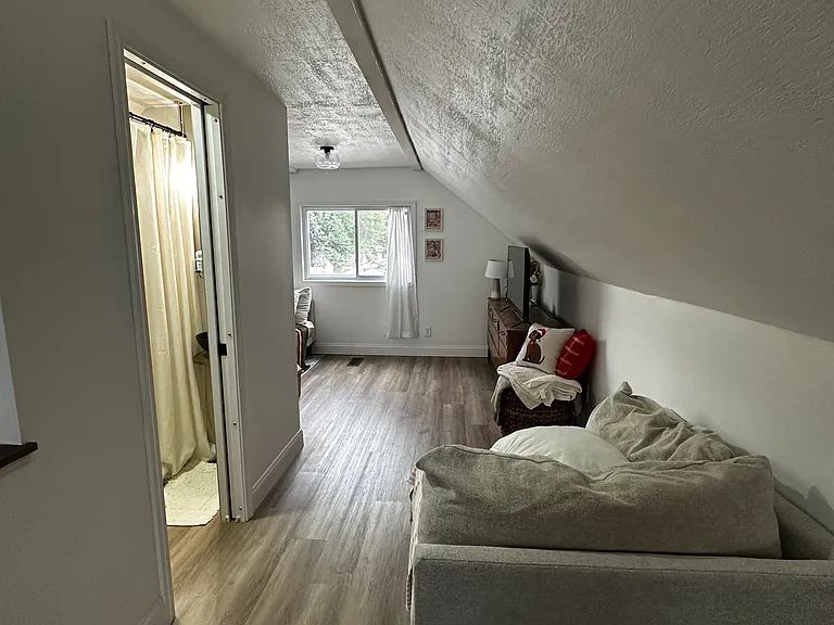 1134 Flanders Ave — Photo 9