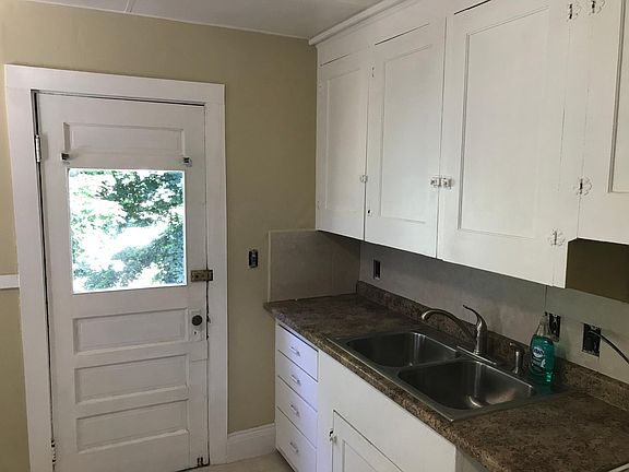 4th image of 34 Arlington St #2