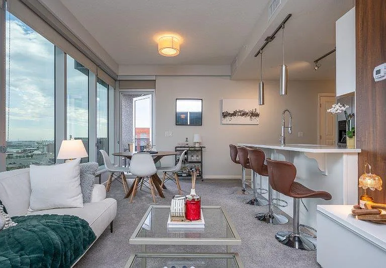 1320 1st St SE #1109 — Photo 1