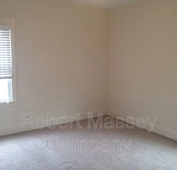 1959 Duker Ave #2 — Photo 6