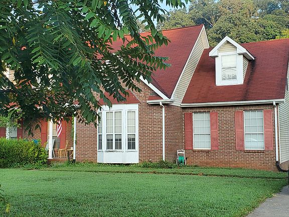 2nd image of 3410 Clearwater Dr