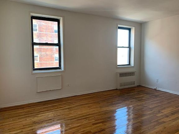 5th image of 25 Franklin Blvd #3KY