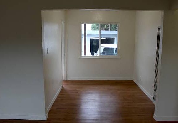 5th image of 1403 Carlson Blvd